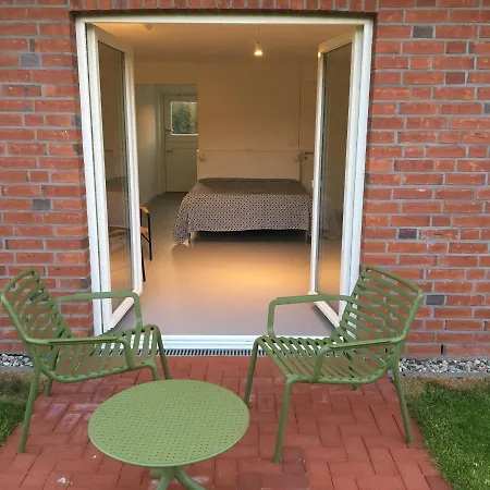 Nije Haven Bed & Breakfast 3*